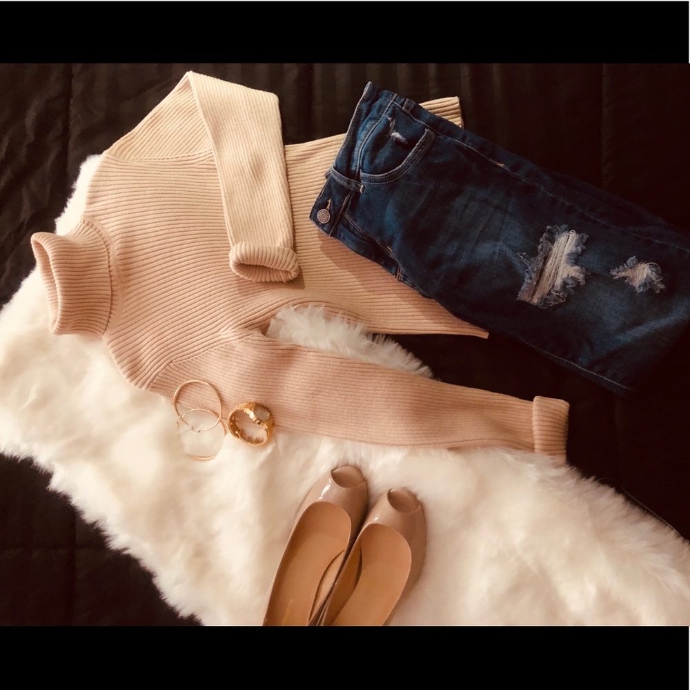 Blouse. 🔴 SOLD 🔴